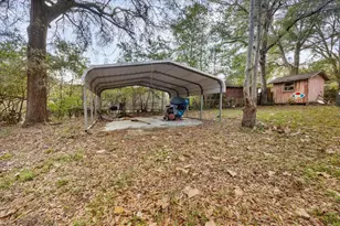 215 Davis Dr, Niceville, FL 32578 - Photo 6