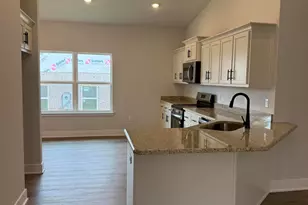 2411 Aleia Ln, Crestview, FL 32536 - Photo 8