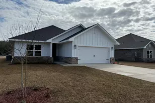 2404 Aleia Ln, Crestview, FL 32536 - Photo 2