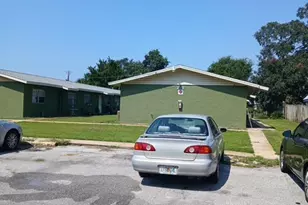 102 SE Chicago Ave, Fort Walton Beach, FL 32548 - Photo 2