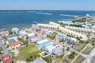 1405 Bahia Dr, Navarre, FL 32566 - Photo 4