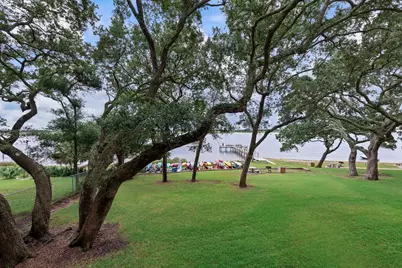 209 W Miracle Strip Parkway Parkway #G201, Mary Esther, FL 32569 - Photo 2