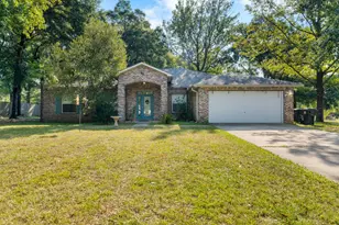 57 S Pleasant Dr, Defuniak Springs, FL 32435 - Photo 4