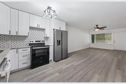 210 Pelham Road #B107, Fort Walton Beach, FL 32547 - Photo 8