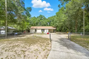 102 Grimes Ave, Crestview, FL 32536 - Photo 12