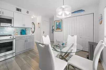 8522 Gulf Boulevard #APT 3, Navarre, FL 32566 - Photo 8