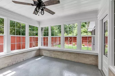 343 Oaklake Lane, Niceville, FL 32578 - Photo 10