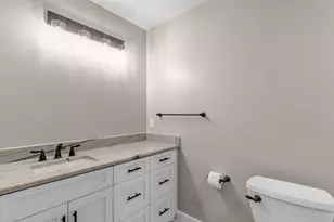 343 Oaklake Ln, Niceville, FL 32578 - Photo 22
