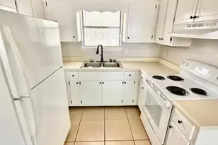 423 John King Rd, Crestview, FL 32539 - Photo 8