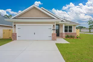 499 Apache St, Fort Walton Beach, FL 32547 - Photo 1