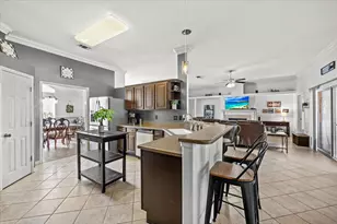 1896 Sundown Dr, Navarre, FL 32566 - Photo 24