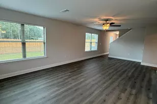 199 Ridgeway Cir, Crestview, FL 32536 - Photo 6