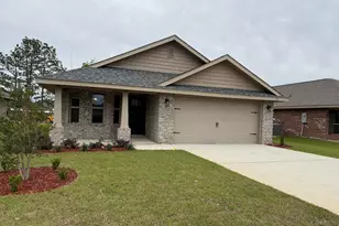 192 Ridgeway Cir, Crestview, FL 32536 - Photo 1