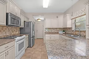 924 Shalimar Point Dr, Shalimar, FL 32579 - Photo 6