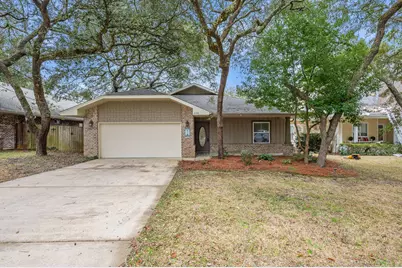 2159 Bayshore Drive, Niceville, FL 32578 - Photo 2