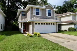 6218 Cottage Woods Dr, Milton, FL 32570 - Photo 1