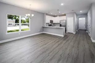 959 Skylark Rd, Mary Esther, FL 32569 - Photo 2