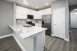 959 Skylark Rd, Mary Esther, FL 32569 - Photo 10