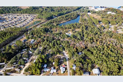 72 April Court, Freeport, FL 32439 - Photo 12