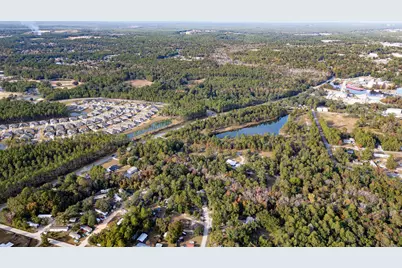 72 April Court, Freeport, FL 32439 - Photo 4