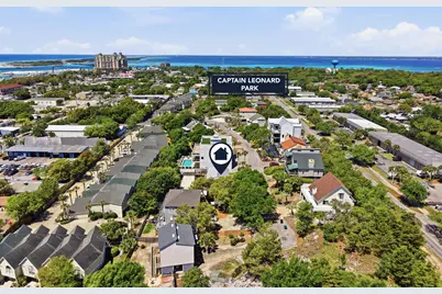 328 Summit Drive, Destin, FL 32541 - Photo 4