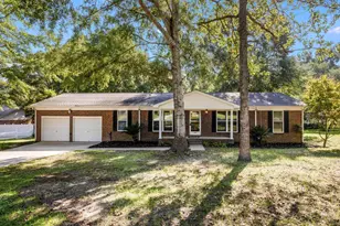 6089 W Dogwood Dr, Crestview, FL 32536 - Photo 1