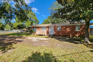 1200 Forest Heights Rd, Fort Walton Beach, FL 32547 - Photo 4