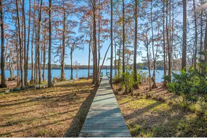 516 Blue Pond Circle, Ponce de Leon, FL 32455 - Photo 4