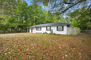 370 Edge Ave, Valparaiso, FL 32580 - Photo 2
