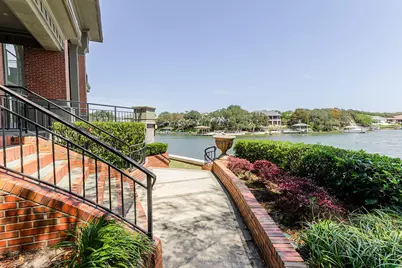 204 Laura Lane, Gulf Breeze, FL 32561 - Photo 22