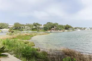 204 Laura Ln, Gulf Breeze, FL 32561 - Photo 62