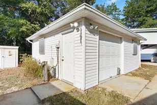 314 Lakeview Dr, Defuniak Springs, FL 32433 - Photo 34