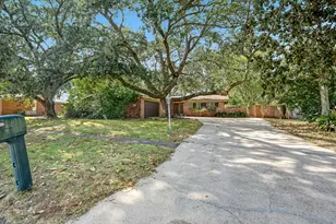 655 NE Merioneth Dr, Fort Walton Beach, FL 32547 - Photo 4