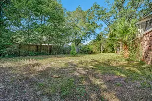 655 NE Merioneth Dr, Fort Walton Beach, FL 32547 - Photo 68