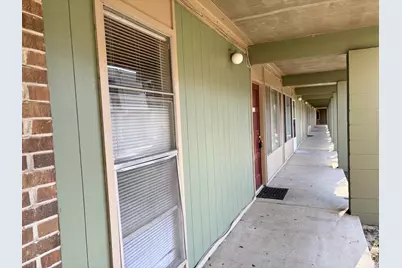 210 Pelham Road #101 B, Fort Walton Beach, FL 32547 - Photo 2