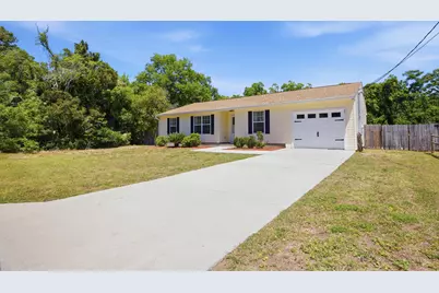 101 SW Cowrie Avenue, Fort Walton Beach, FL 32548 - Photo 2