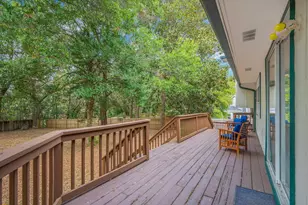 2401 Roberts Dr, Niceville, FL 32578 - Photo 36