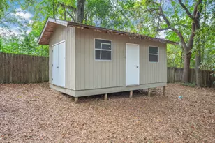 2401 Roberts Dr, Niceville, FL 32578 - Photo 42