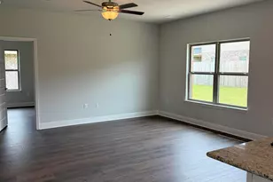 185 Ridgeway Cir, Crestview, FL 32536 - Photo 10