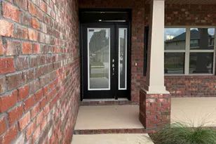 185 Ridgeway Cir, Crestview, FL 32536 - Photo 2