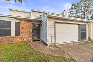 803 Holbrook Cir, Fort Walton Beach, FL 32547 - Photo 2