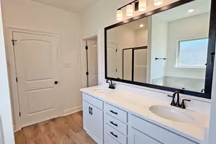 2731 Louis Cir, Crestview, FL 32536 - Photo 10