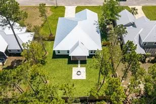 61 E Grizzly St, Freeport, FL 32439 - Photo 10