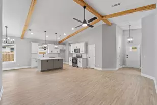 1420 Madelyn Wds Dr, Pensacola, FL 32506 - Photo 10