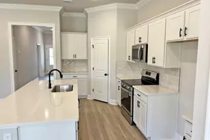 2806 San Antone Ct, Crestview, FL 32539 - Photo 4