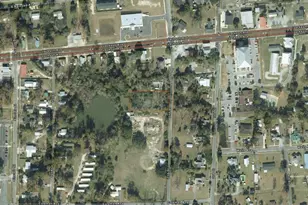 736 2nd St, Chipley, FL 32428 - Photo 1
