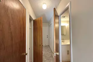223 Oxford Ct, Mary Esther, FL 32569 - Photo 16