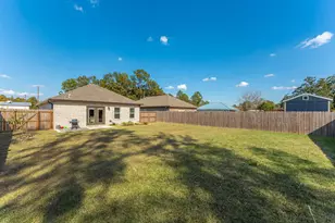 1358 Georgia Ave, Baker, FL 32531 - Photo 36