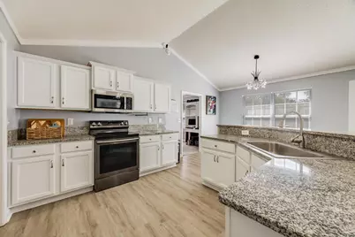 4694 Bobolink Way, Crestview, FL 32539 - Photo 6