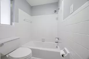633 NE Merioneth Dr, Fort Walton Beach, FL 32547 - Photo 22